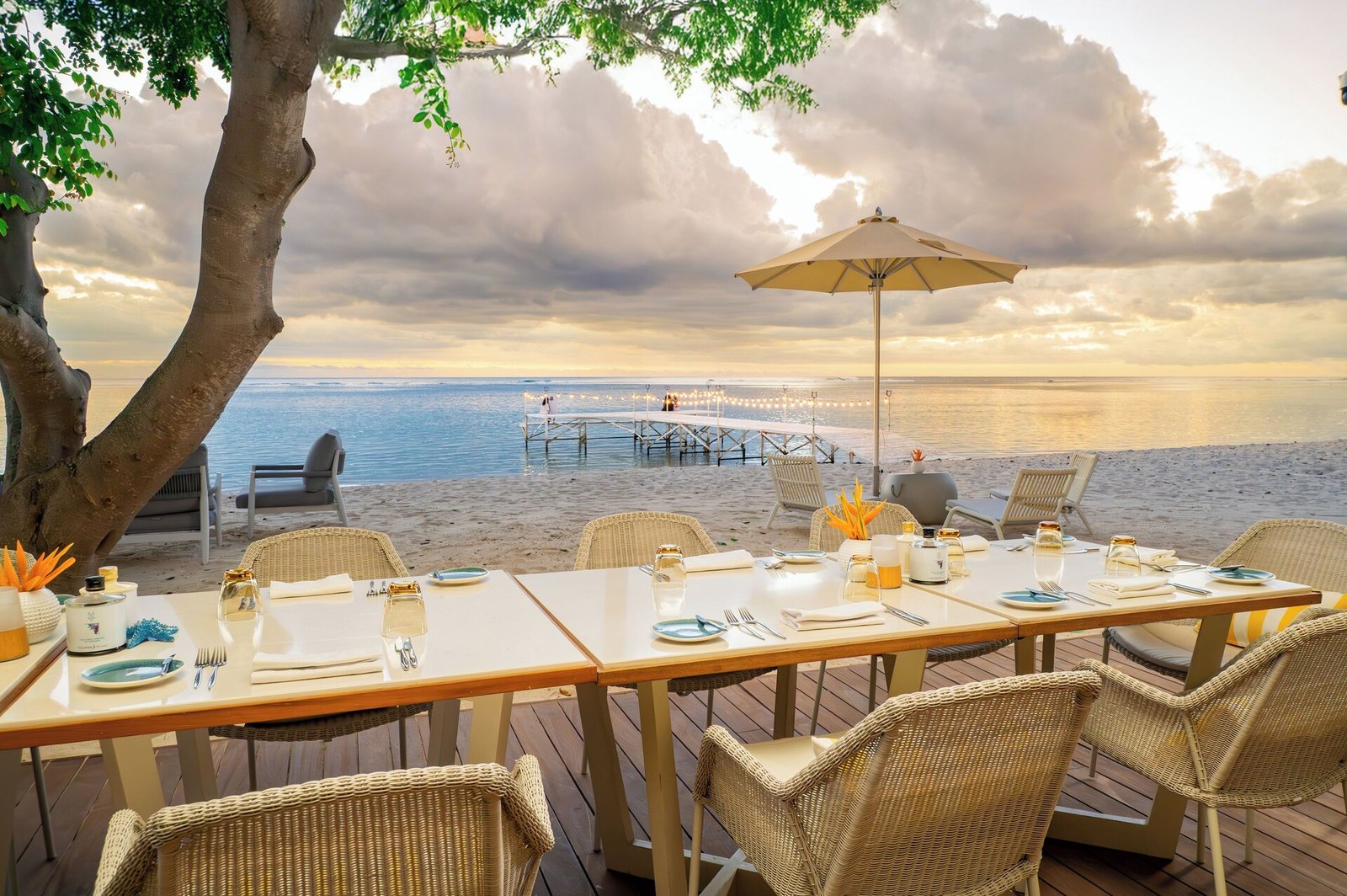 Mauritius Maradiva Villas Resort & Spa, beach house grill