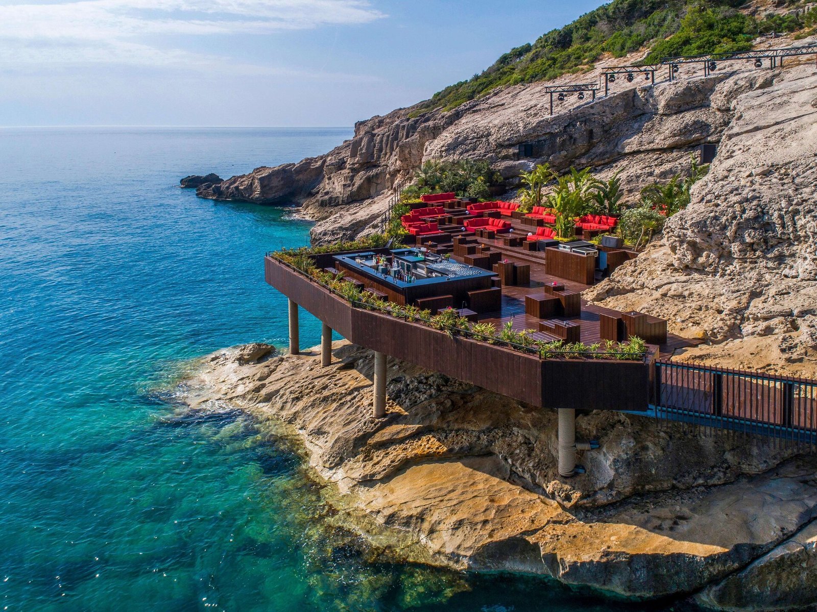 Maxx Royal Kemer Resort, black diamond bar