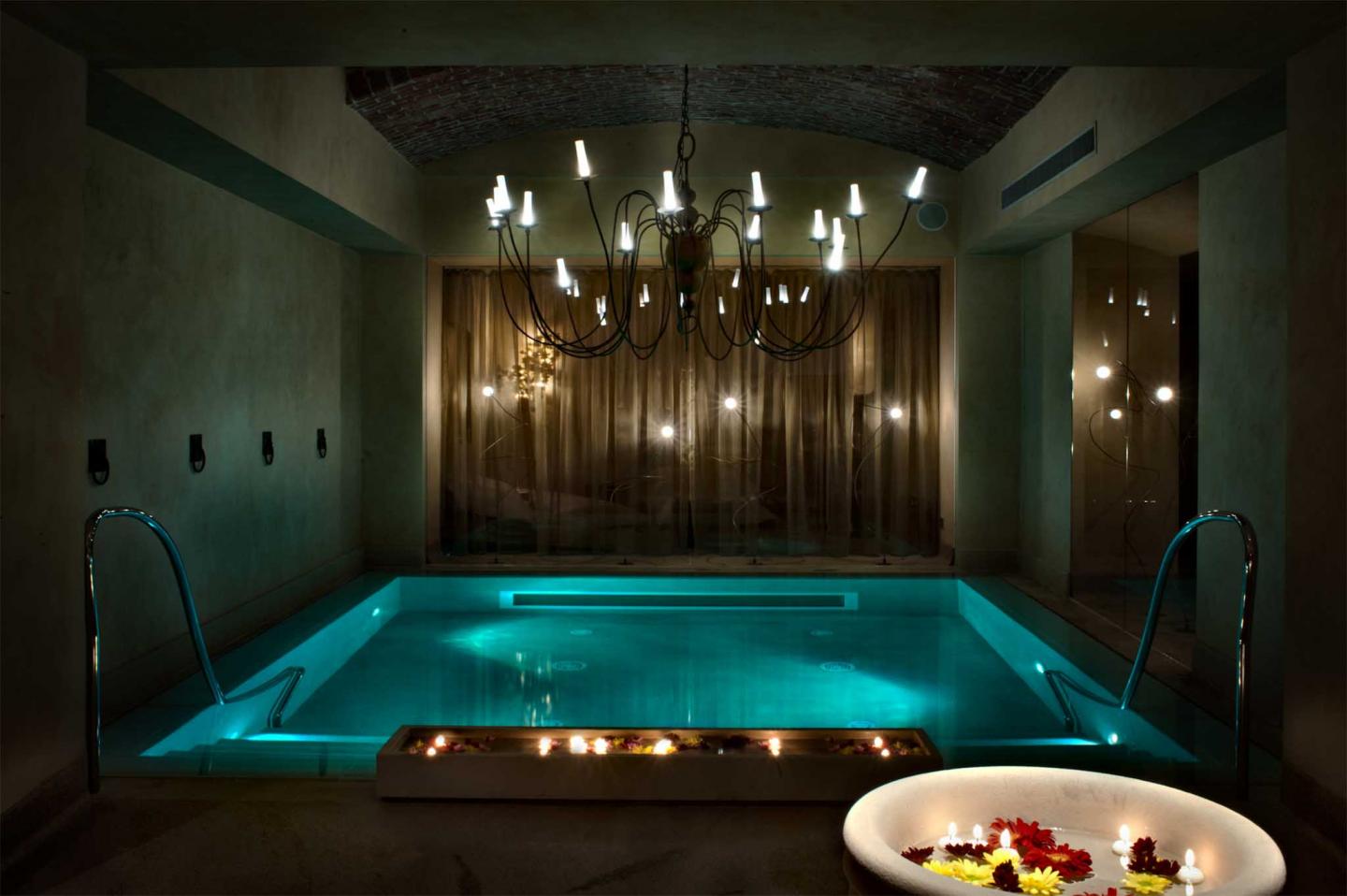 Hotel Château Monfort Milan — vibe