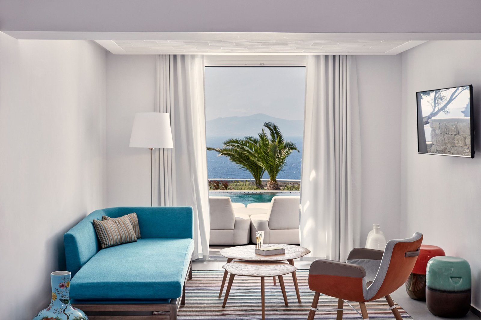 Myconian Korali, rooms
