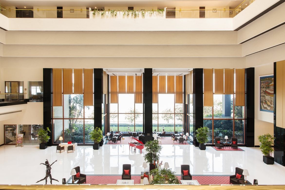 The Oberoi, Mumbai, vibe