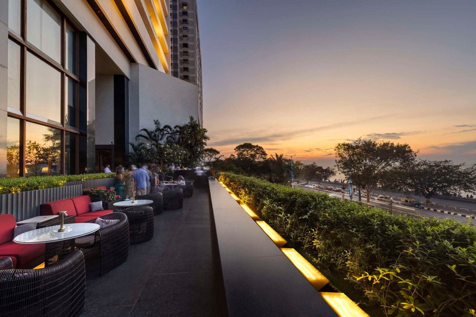 The Oberoi, Mumbai, eat & drink