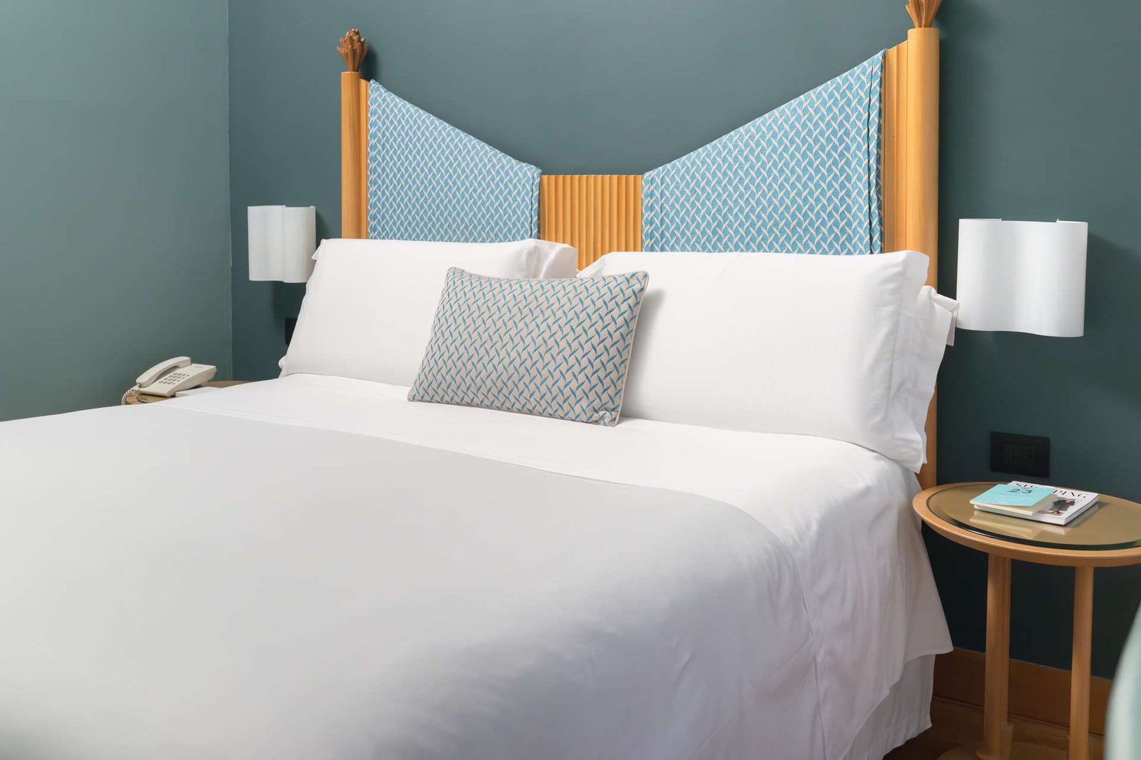 Hotel Spadari Al Duomo — vibe