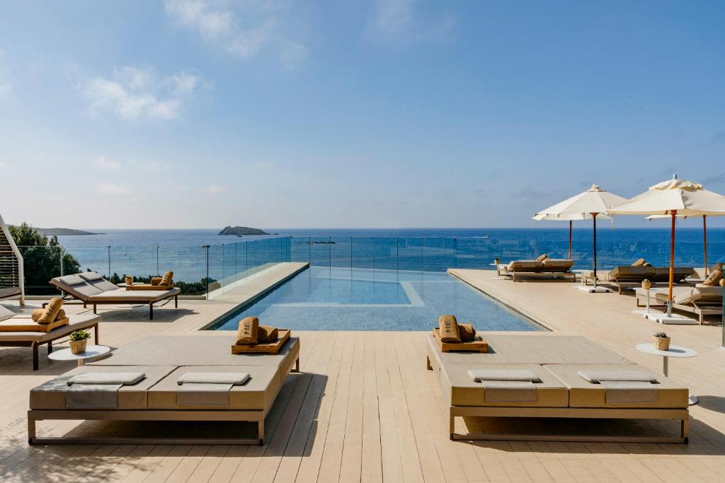 ME Ibiza - The Leading Hotels of the World, vibe