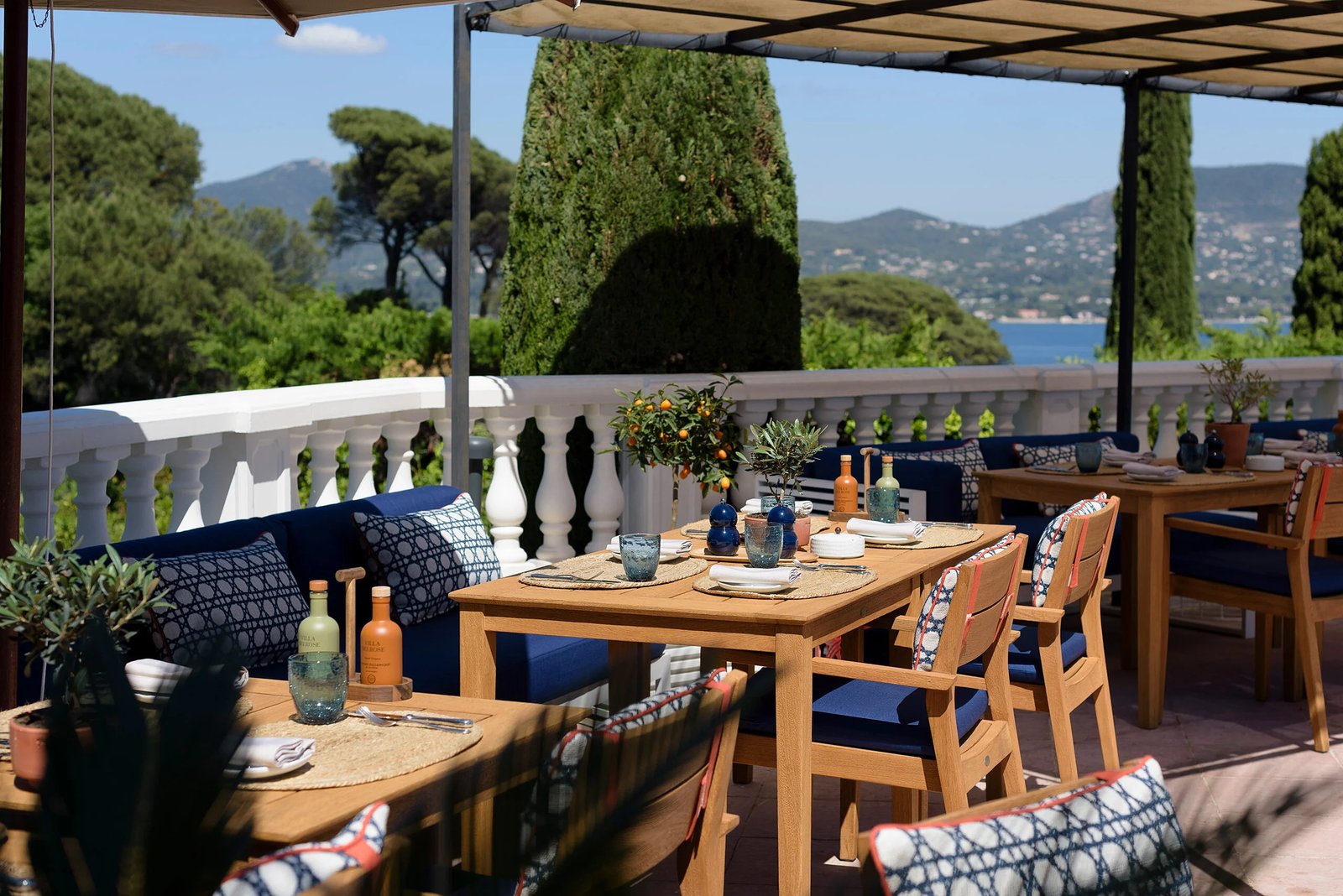 Althoff Villa Belrose, at the table