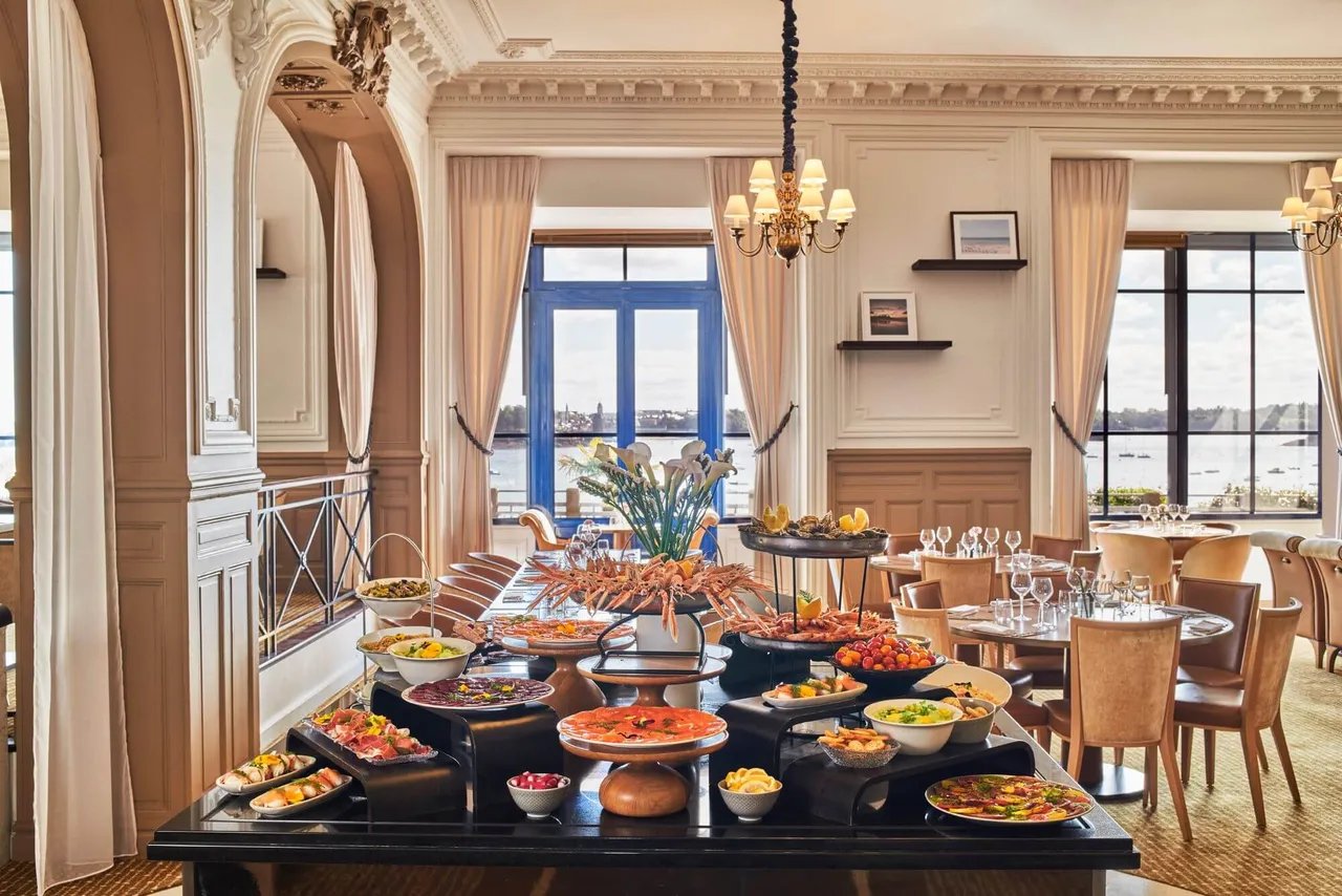 Le Grand Hôtel Dinard, le george v