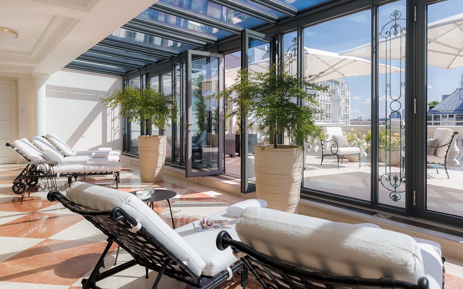 Palais Coburg, the spa
