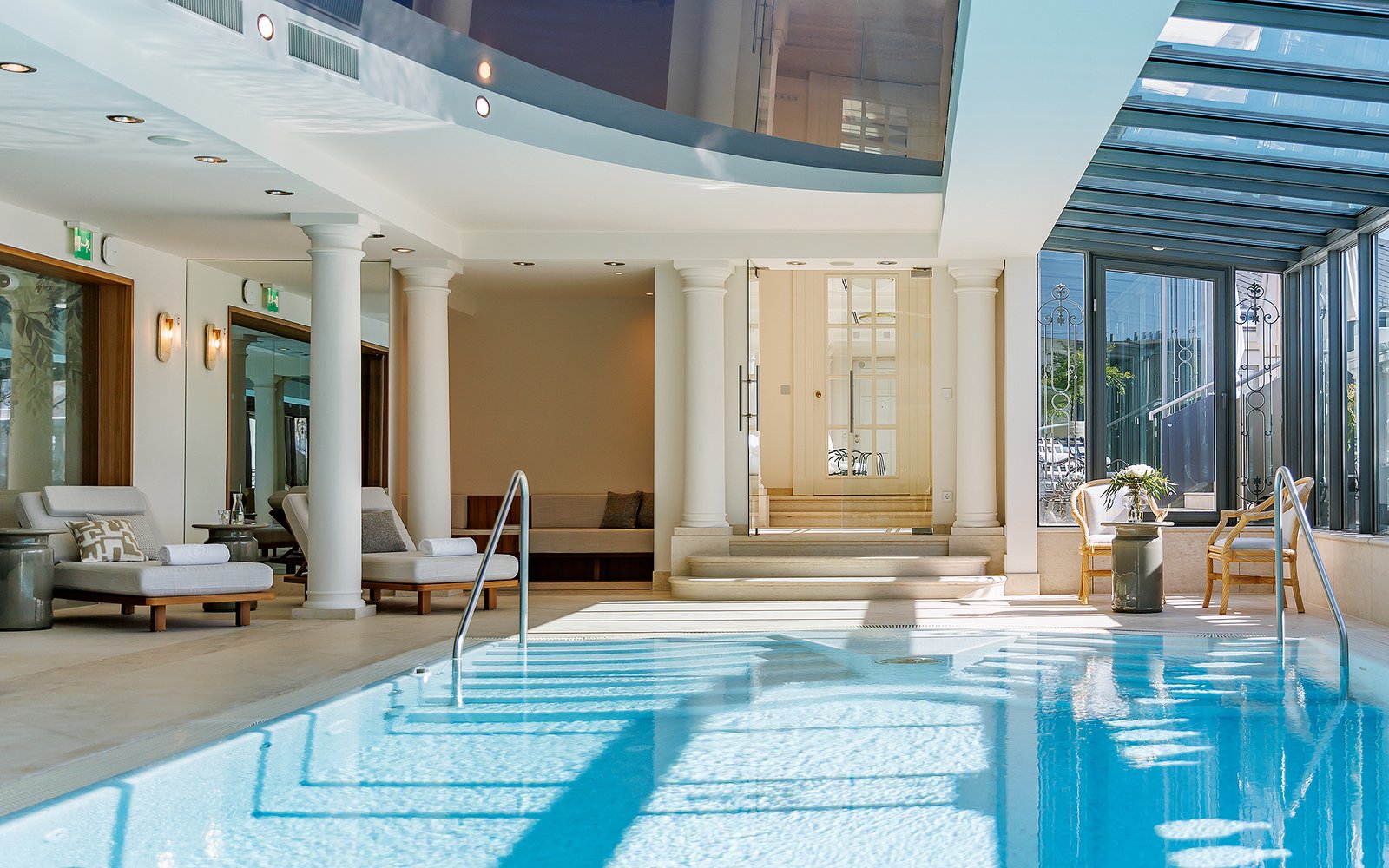 Palais Coburg, the pool
