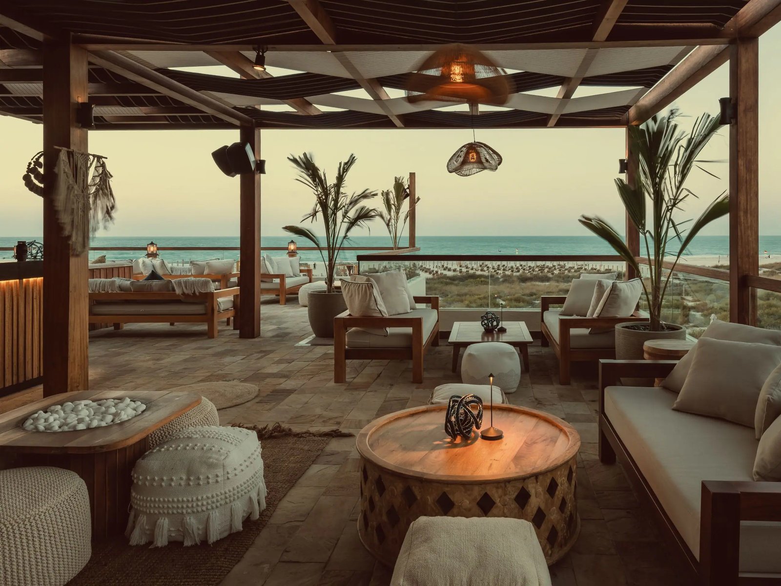 Park Hyatt Abu Dhabi Hotel and Villas, eat & drink