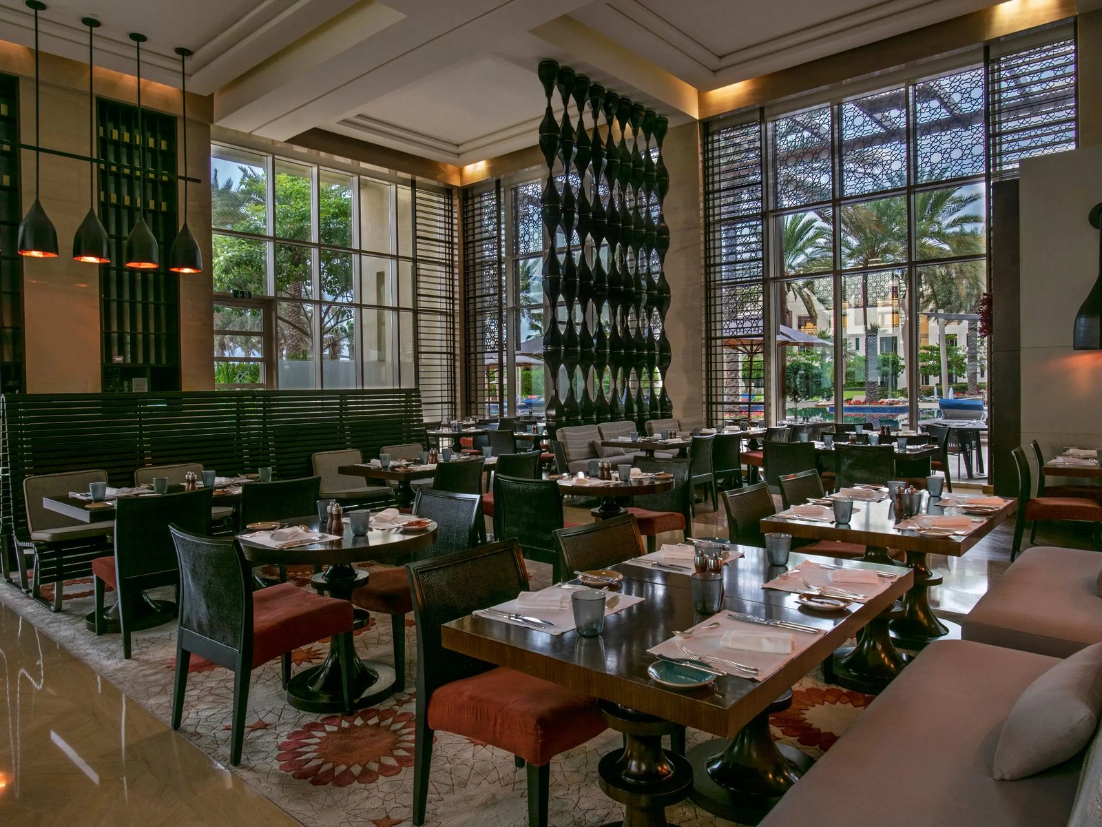 Park Hyatt Abu Dhabi Hotel and Villas, eat & drink