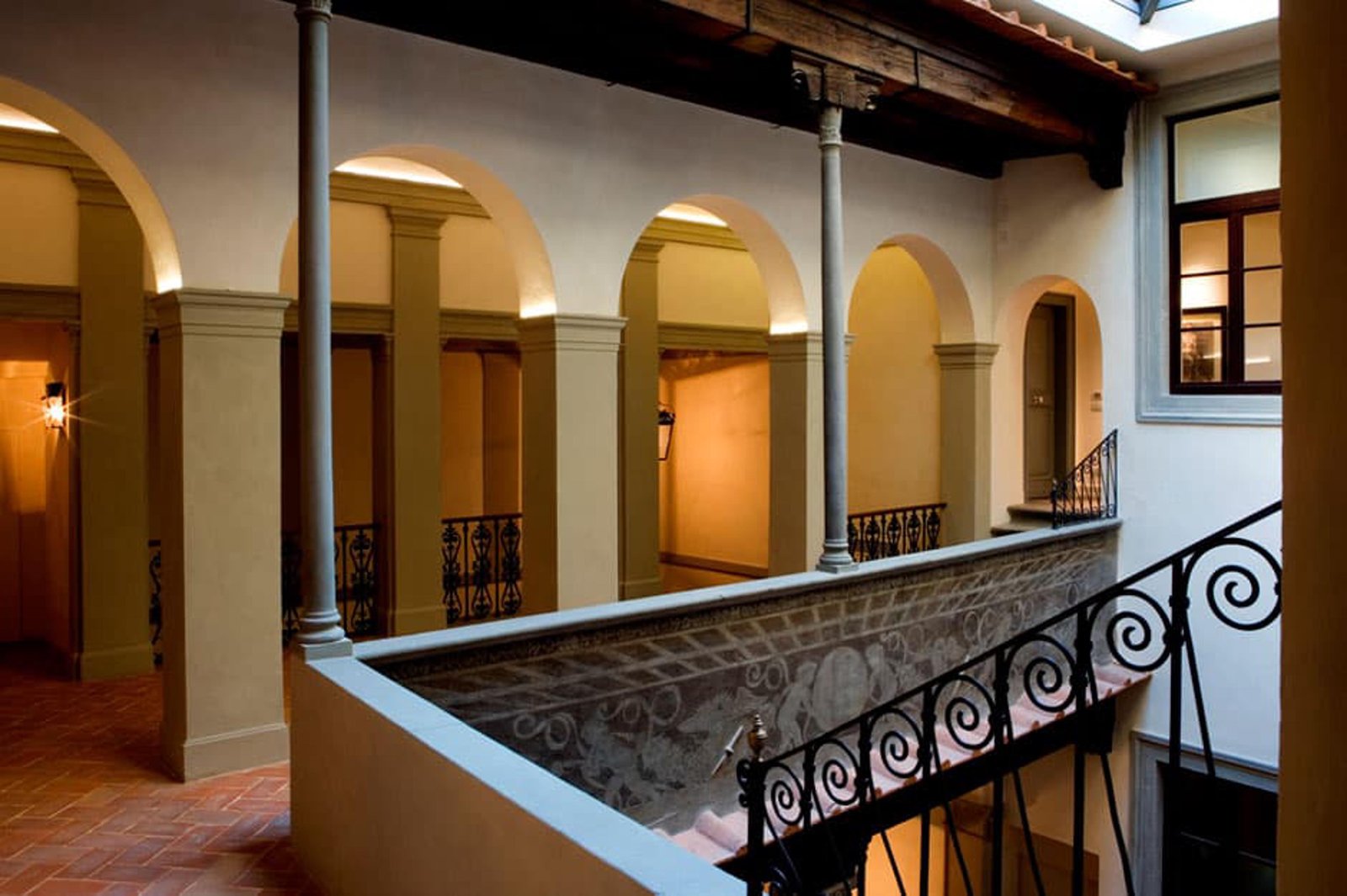Palazzo Vecchietti, vibe