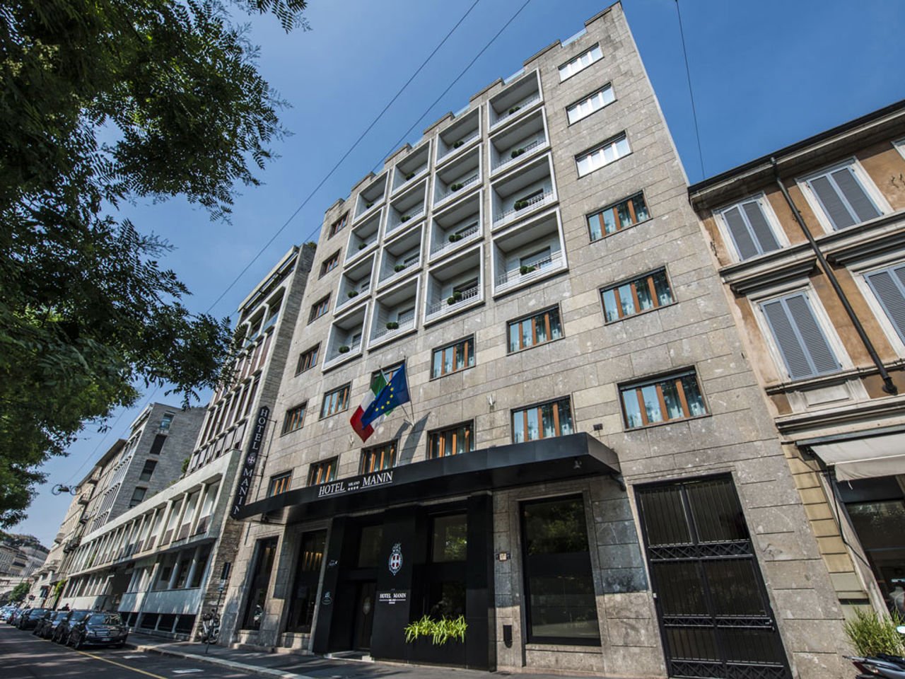 Hotel Manin — backstory