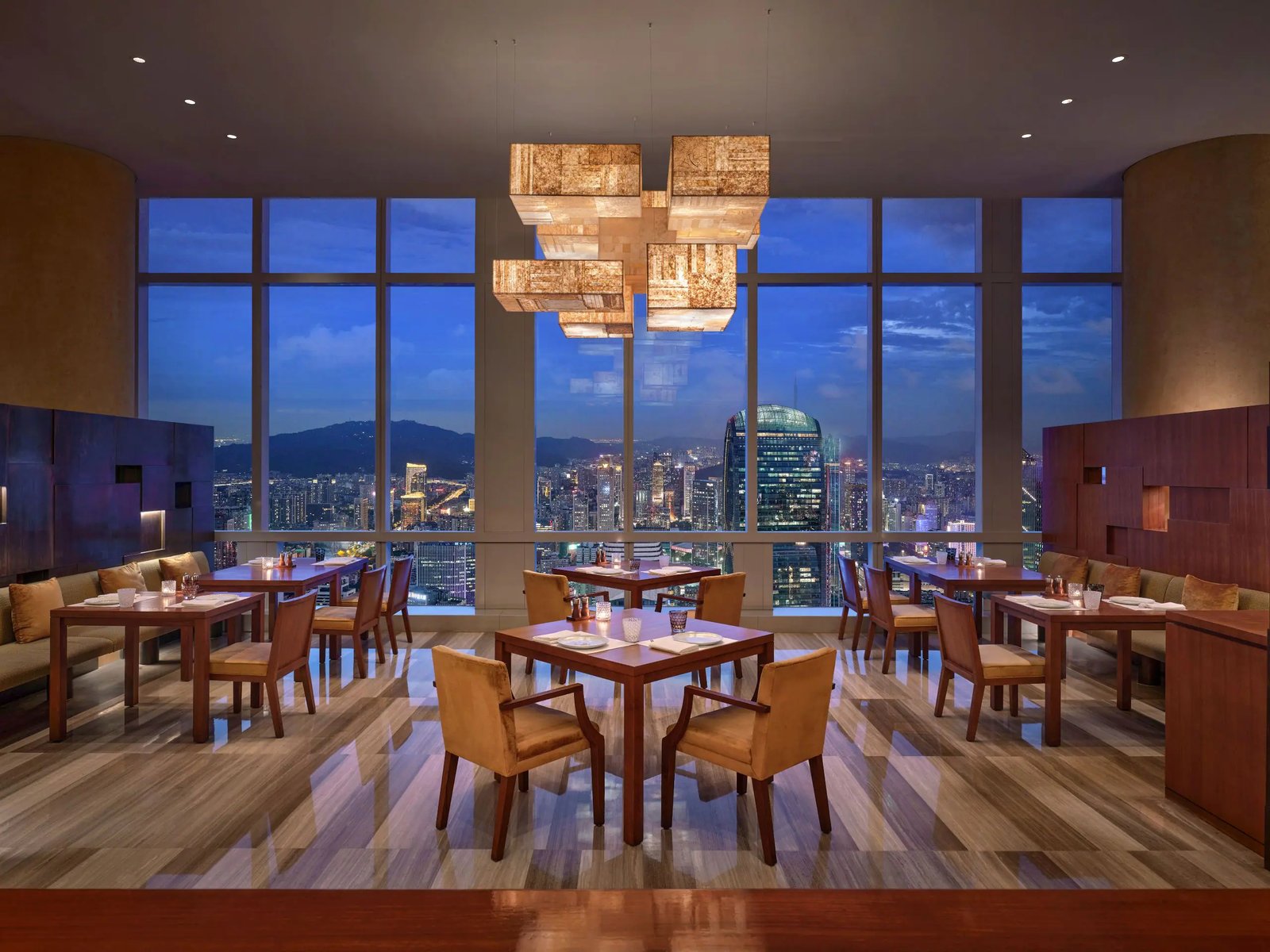 Park Hyatt Guangzhou, at the table