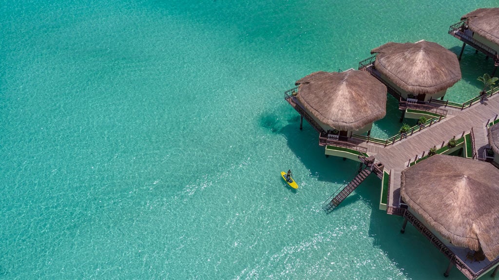 Palafitos Overwater Bungalows, vibe