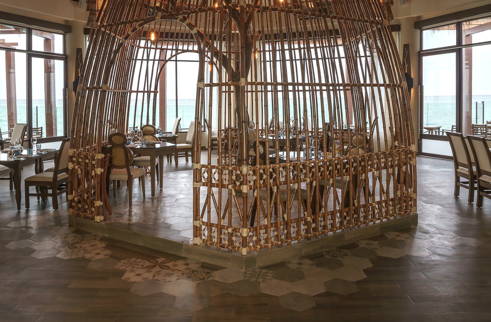 Palafitos Overwater Bungalows, eat & drink