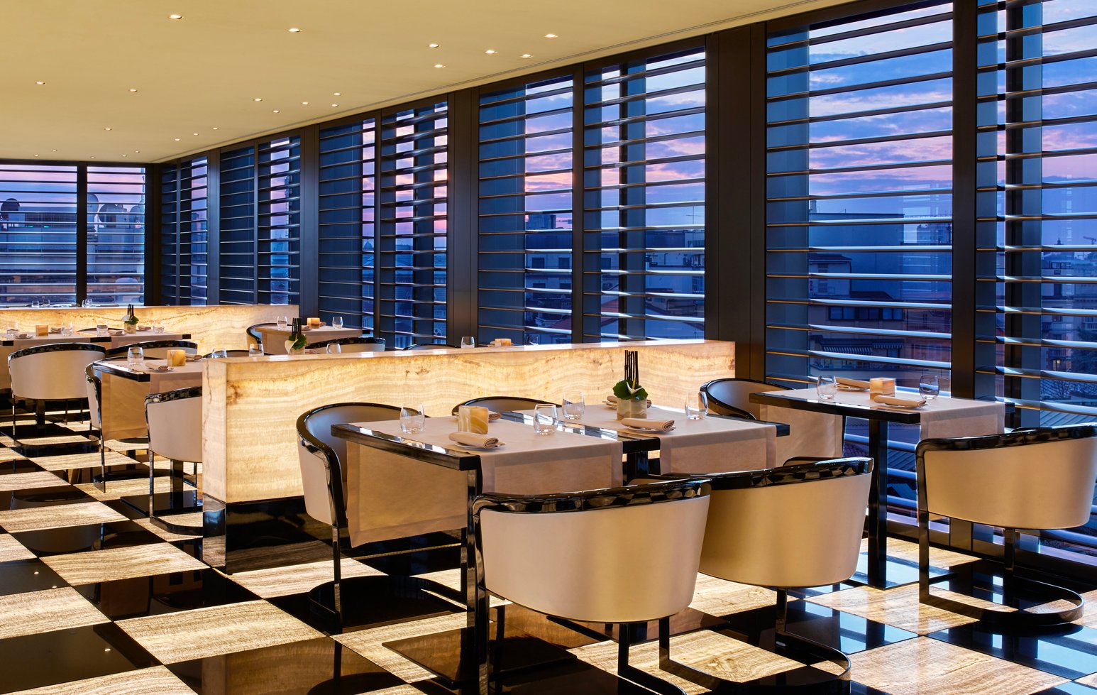 Armani Hotel Milano — vibe