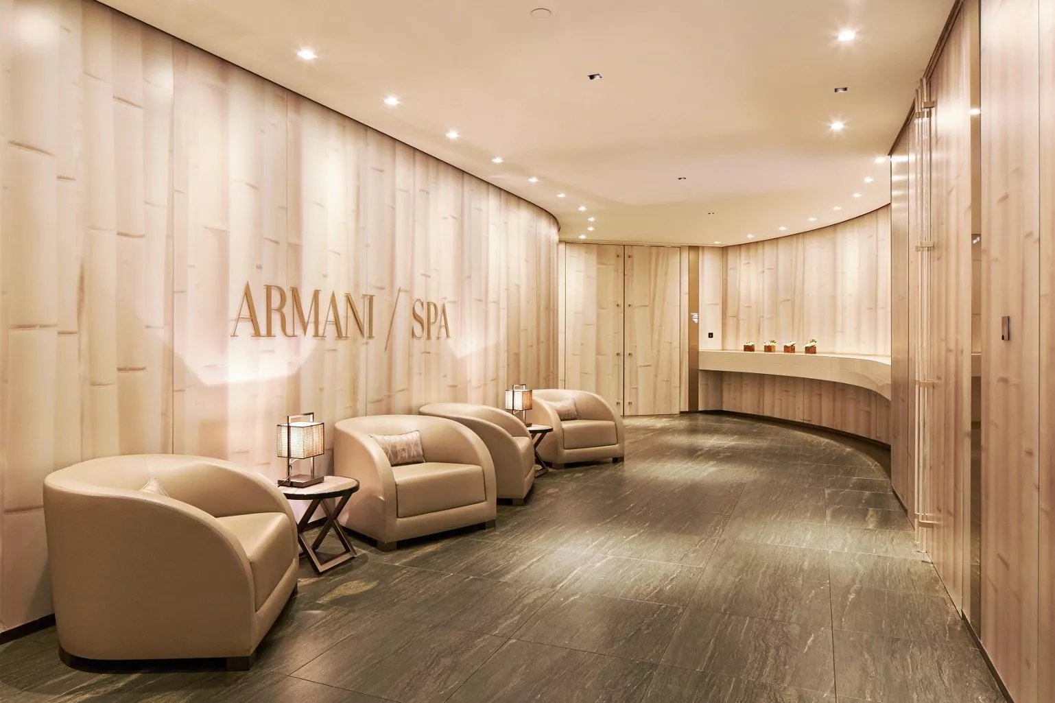 Armani Hotel Milano — vibe