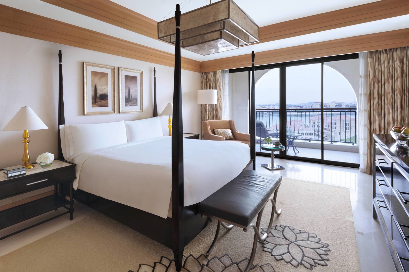 The Ritz-Carlton Abu Dhabi, Grand Canal, rooms