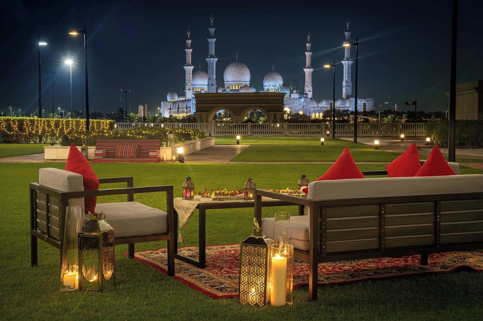 The Ritz-Carlton Abu Dhabi, Grand Canal