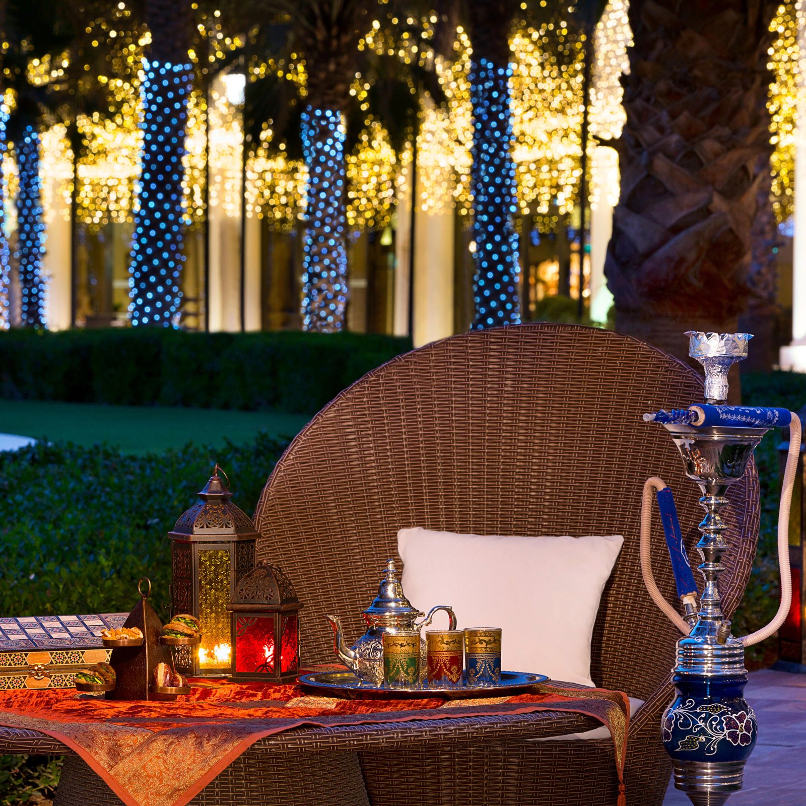 The Ritz-Carlton Abu Dhabi, Grand Canal, eat & drink