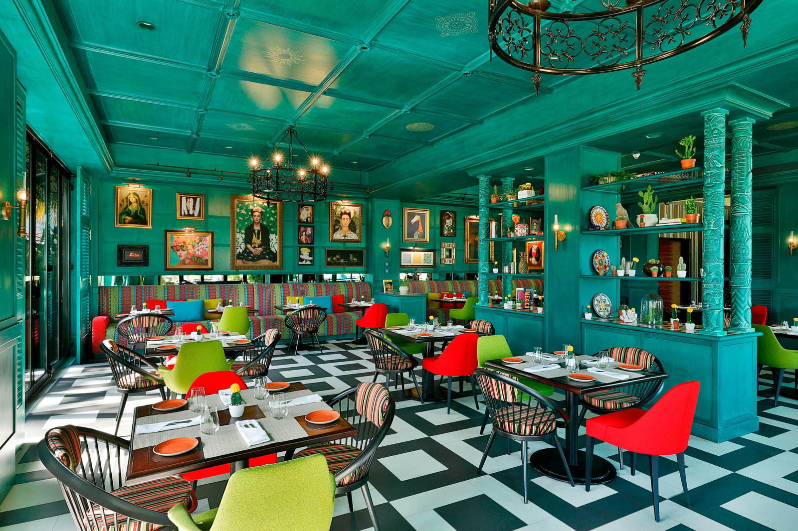 The Ritz-Carlton, Bahrain, eat & drink