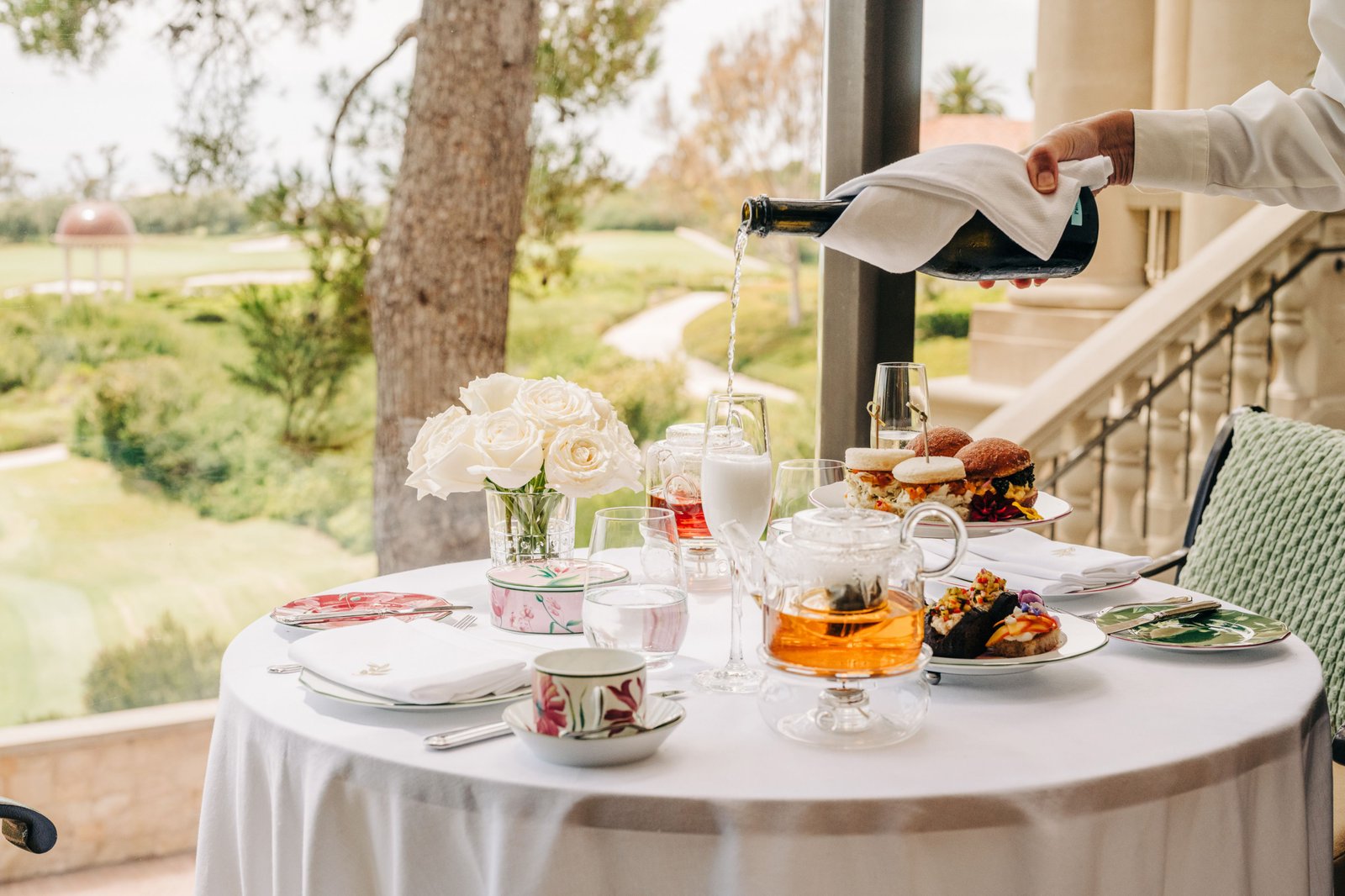 The Resort at Pelican Hill, pelican grill & bar
