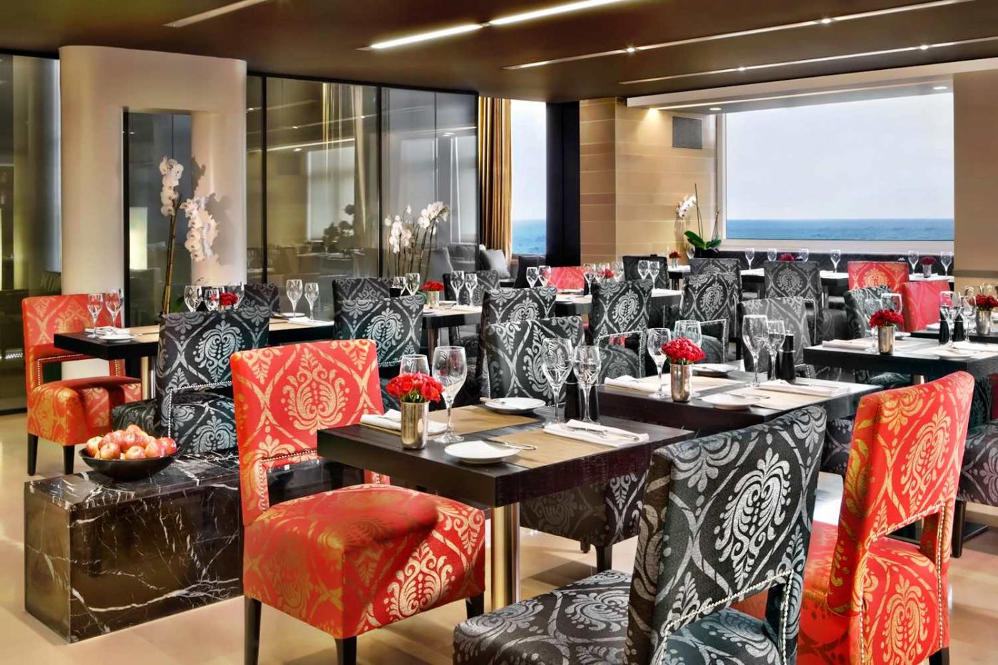Dan Tel Aviv Hotel, eat & drink