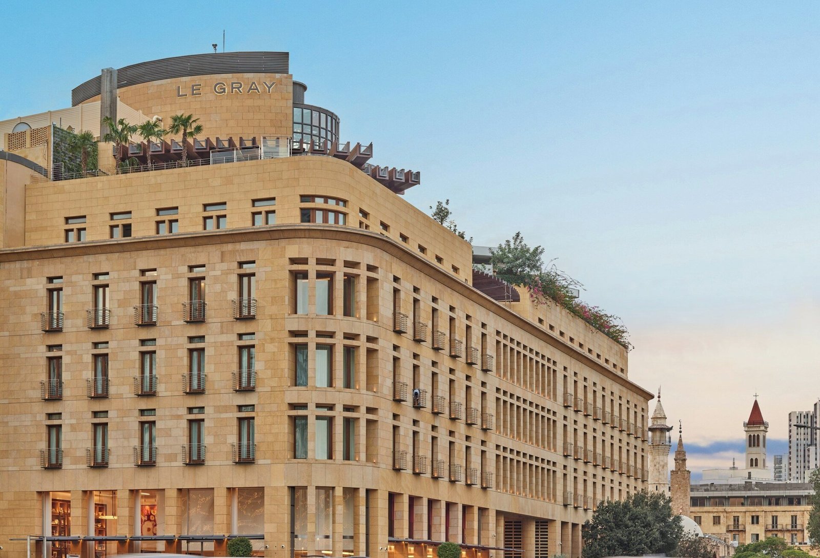 Le Gray, Beirut, backstory