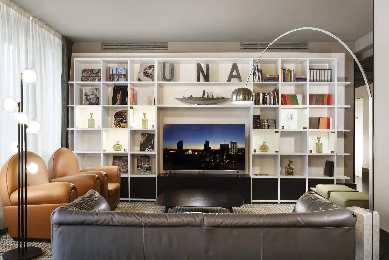 UNA Hotels Century — vibe