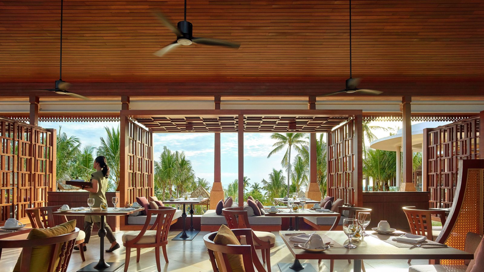 The Ritz-Carlton, Koh Samui, eat & drink