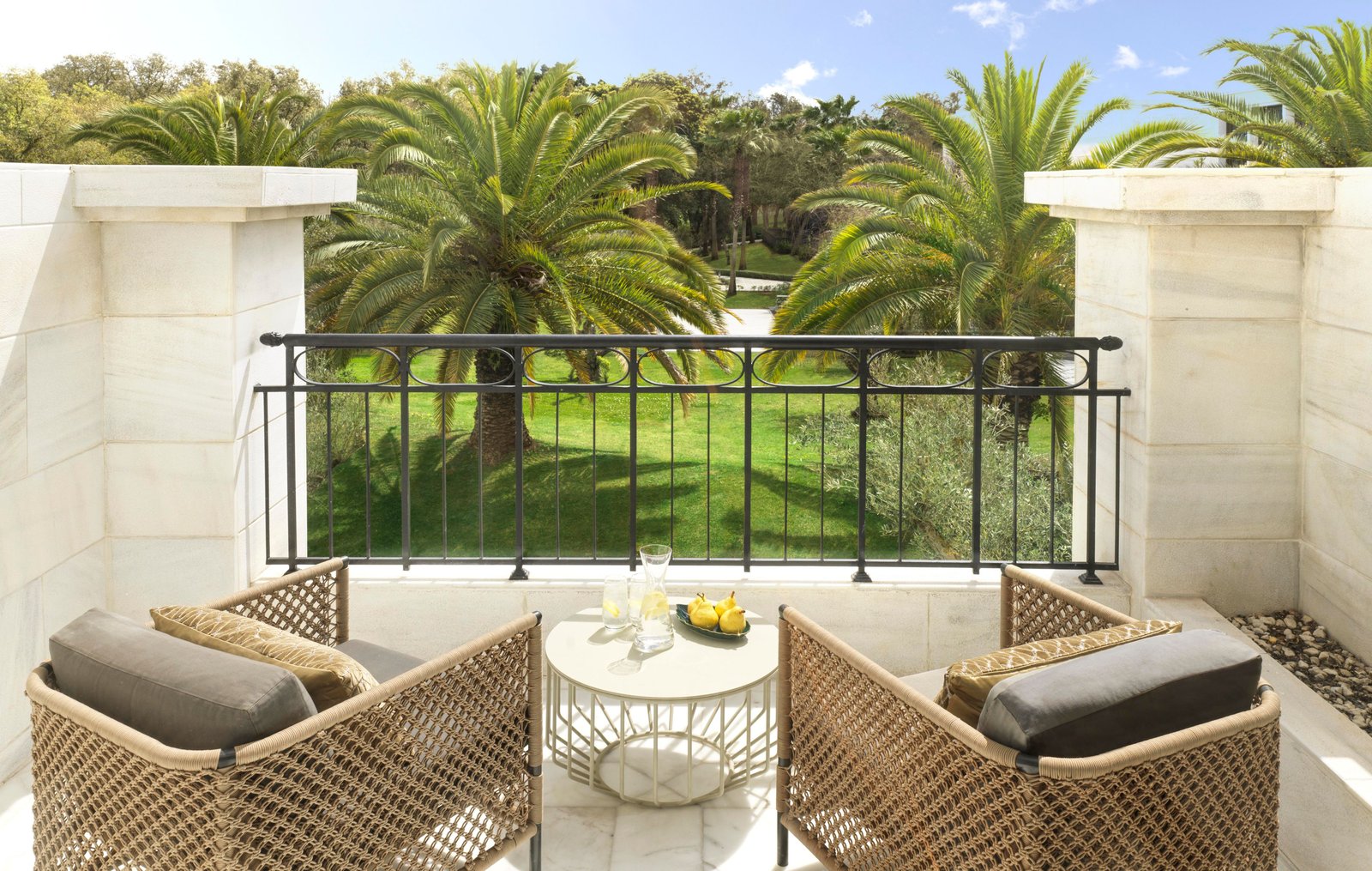 The Ritz-Carlton Rabat, Dar Es Salam, vibe