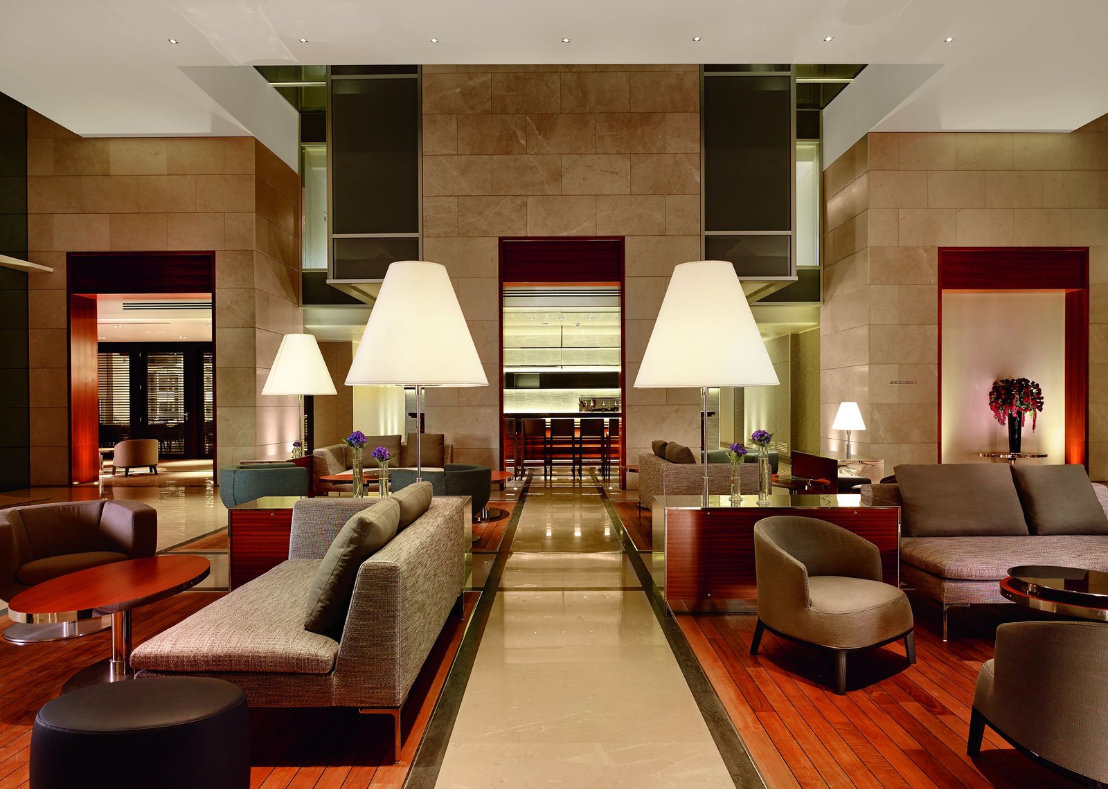 The Ritz-Carlton, Herzliya, vibe