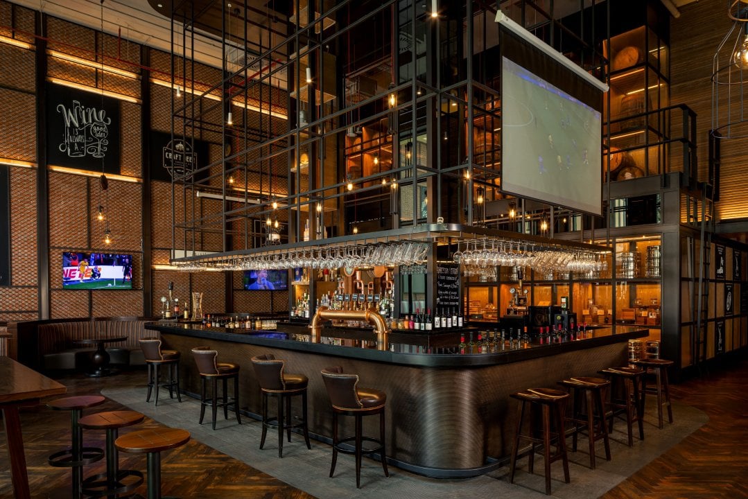 Saadiyat Rotana Resort & Villas, eat & drink