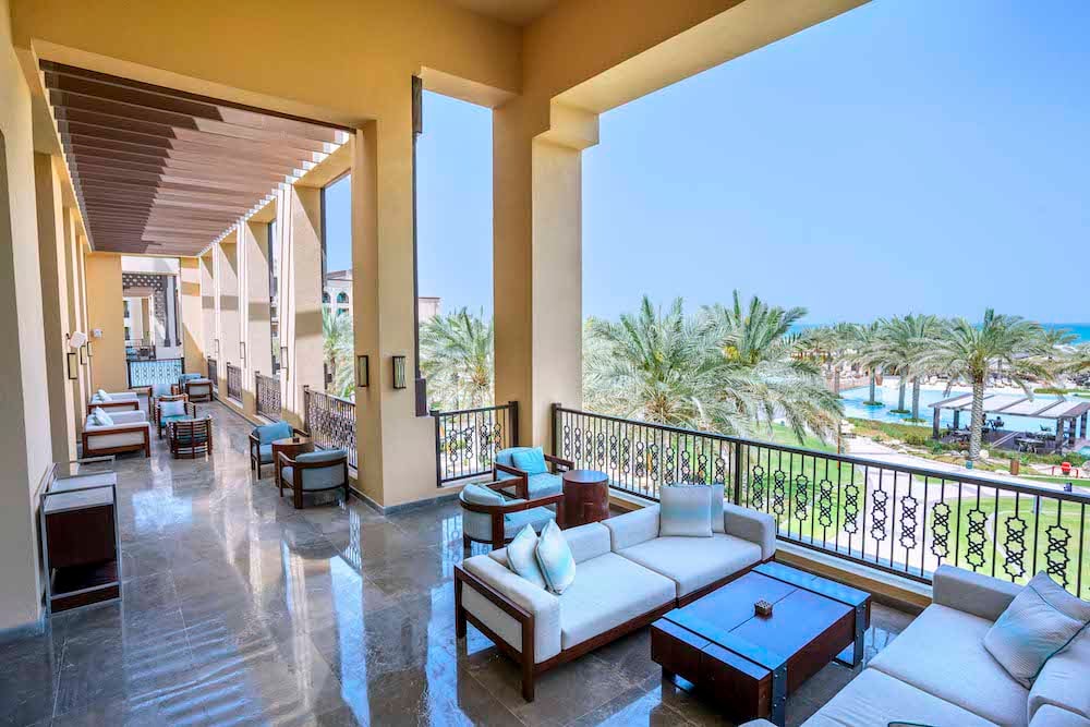Saadiyat Rotana Resort & Villas, vibe