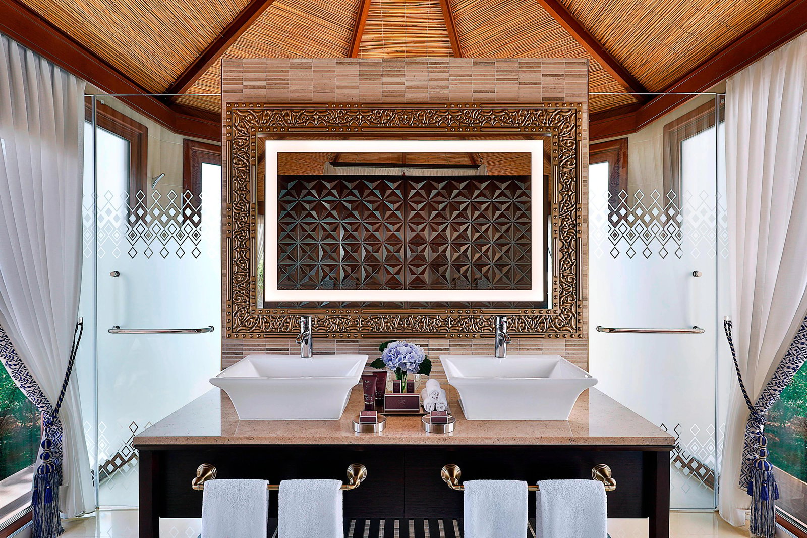 The Ritz-Carlton Ras Al Khaimah, Al Hamra Beach, rooms