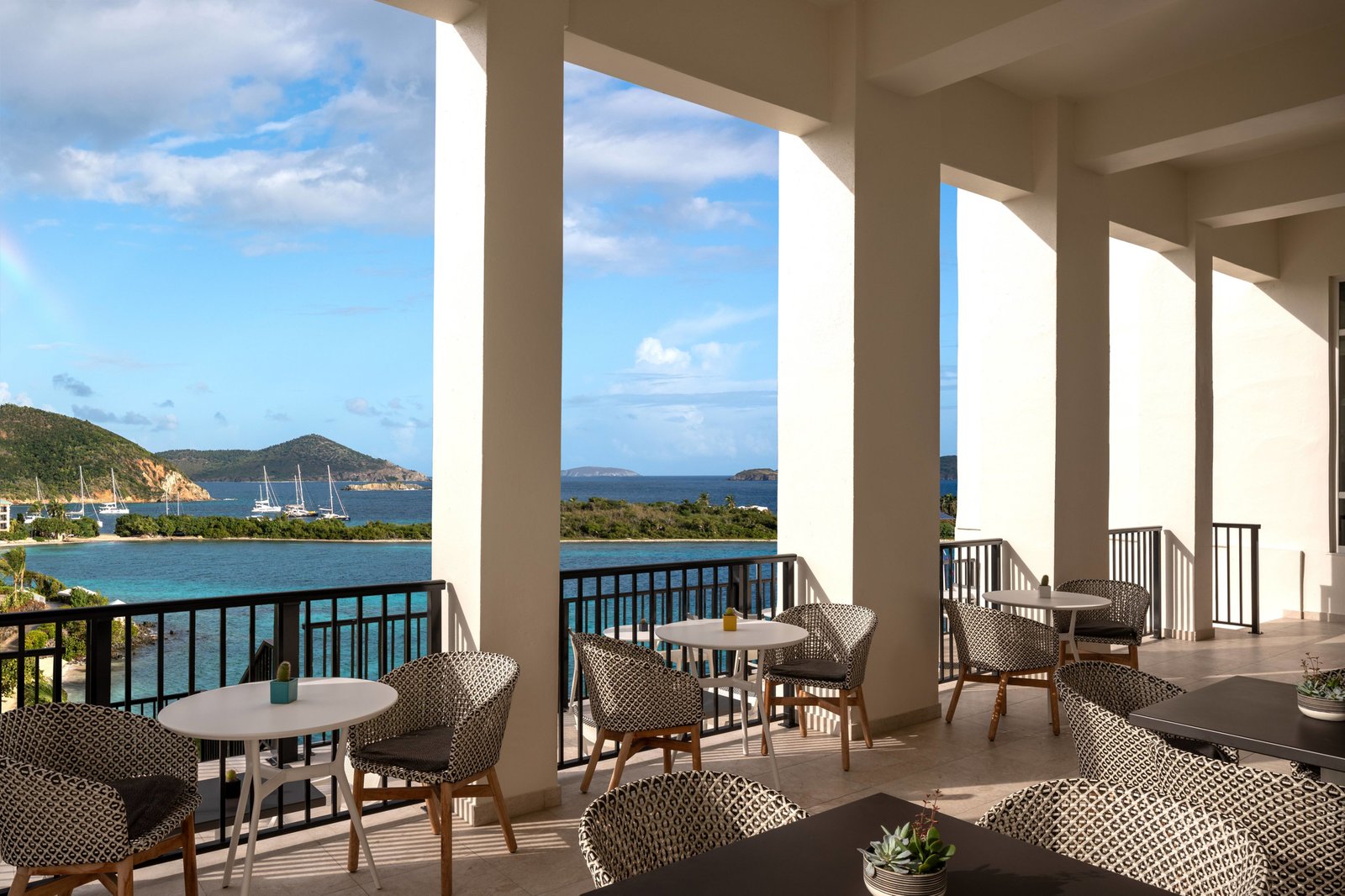 The Ritz-Carlton, St. Thomas, vibe