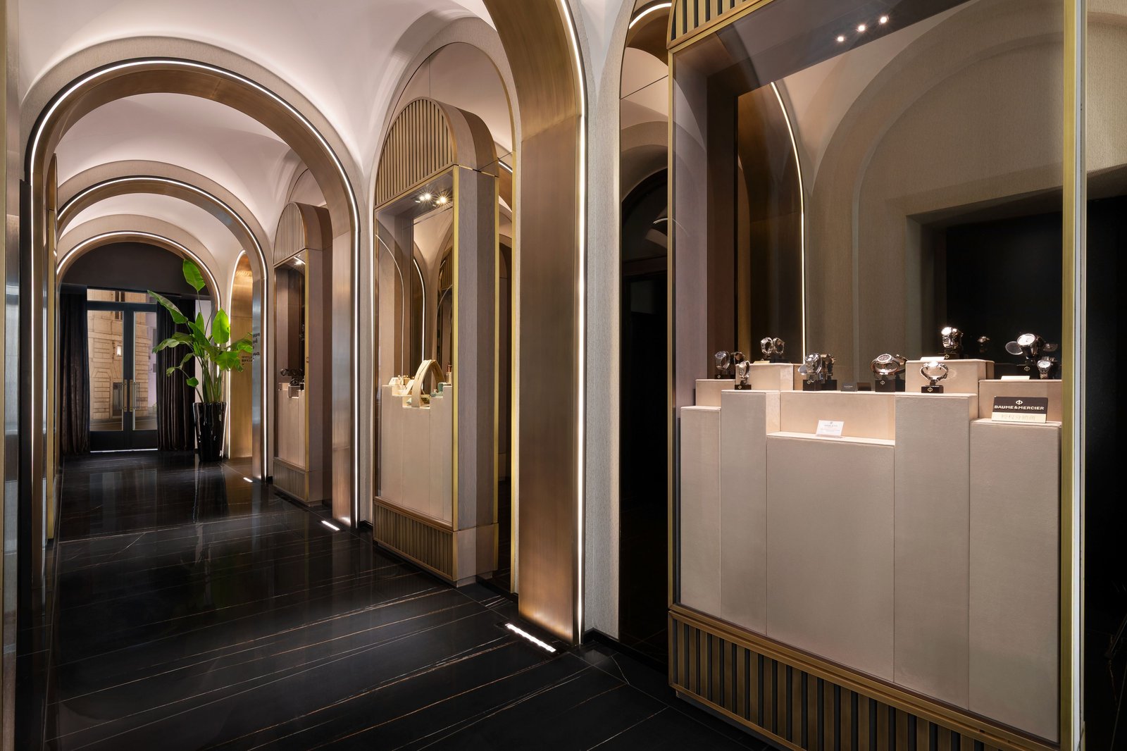 The Pantheon Iconic Rome Hotel — vibe