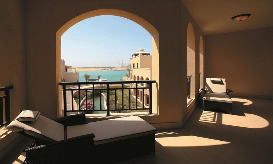 Shangri-La Qaryat Al Beri, Abu Dhabi, vibe