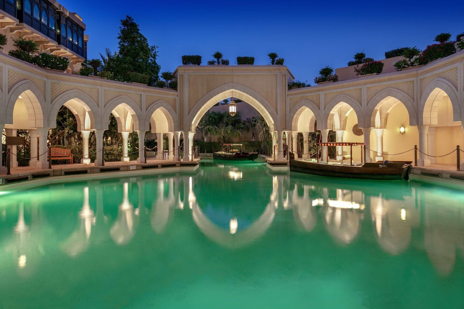 Shangri-La Qaryat Al Beri, Abu Dhabi, vibe