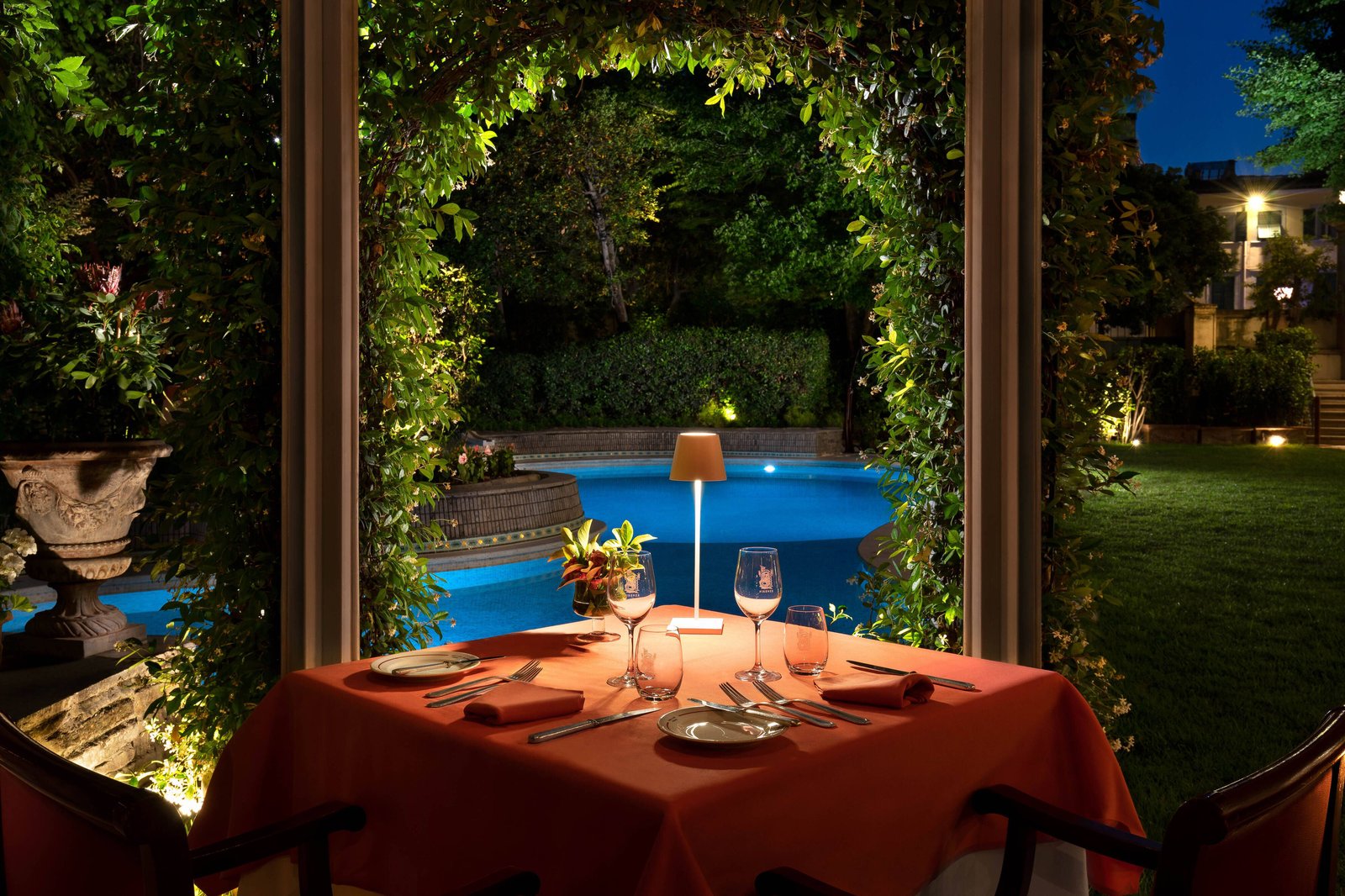 Sina Villa Medici, eat & drink