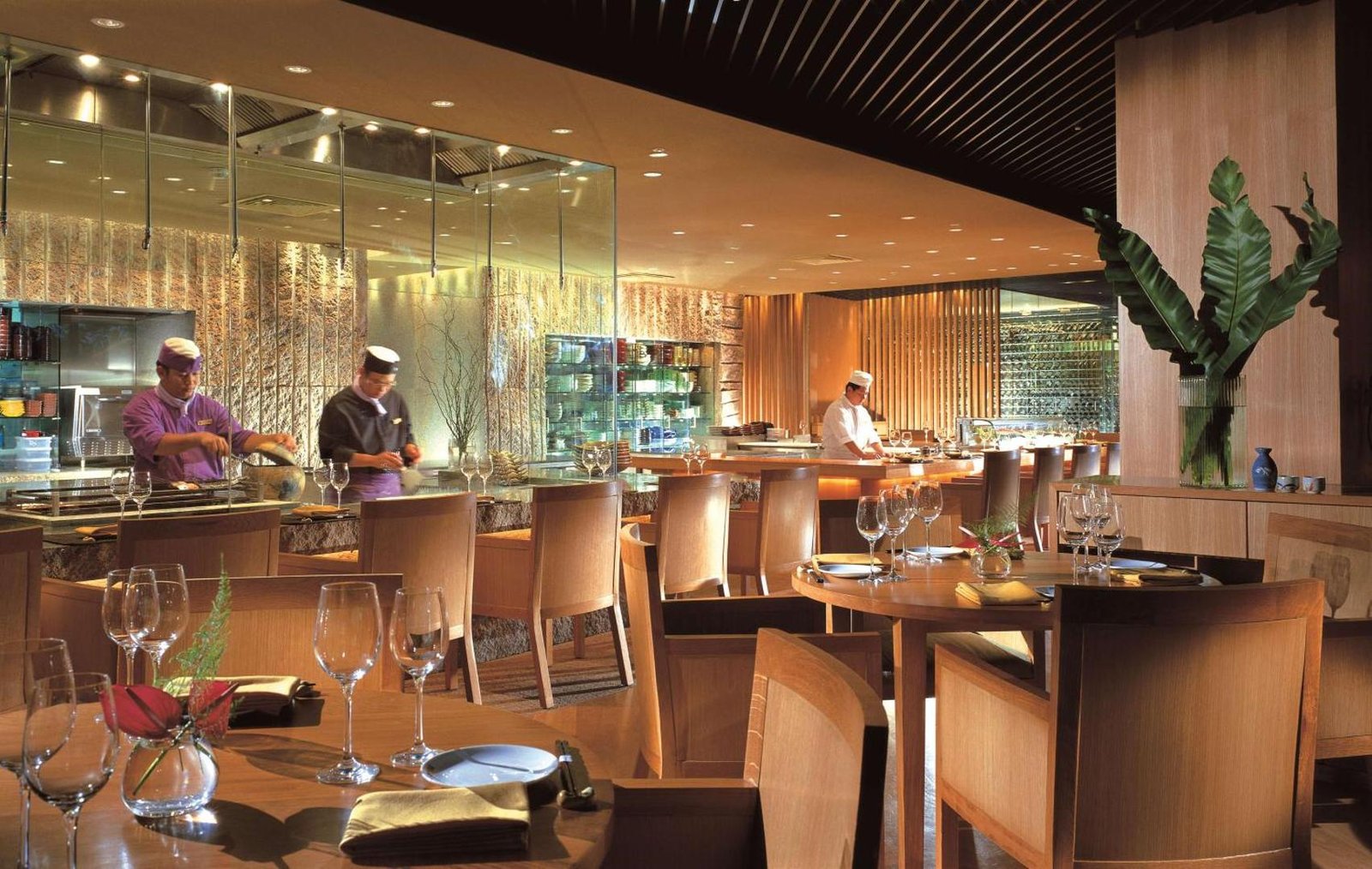 Shangri-La Kuala Lumpur, at the table