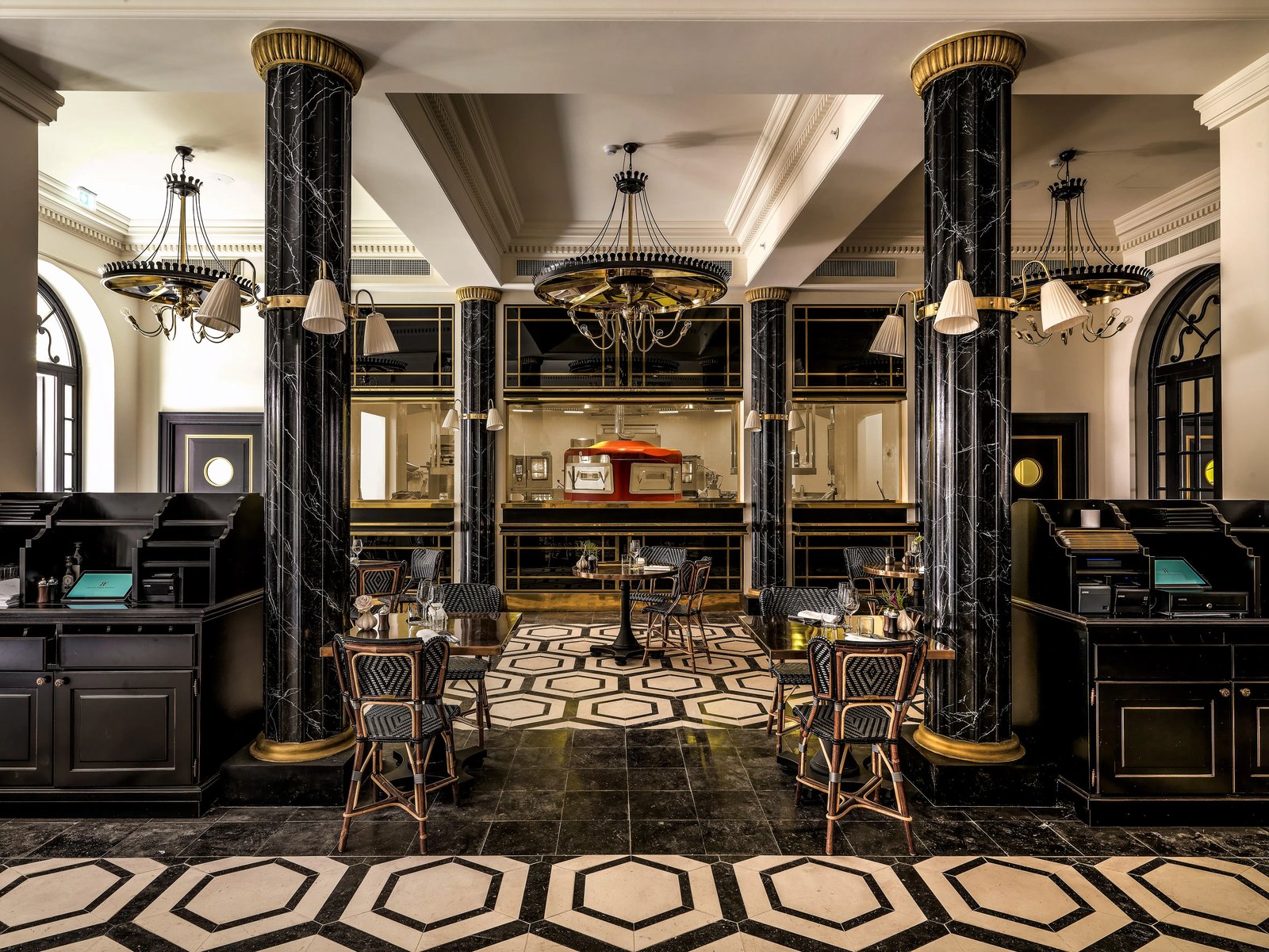Hotel de la Ville — eat & drink