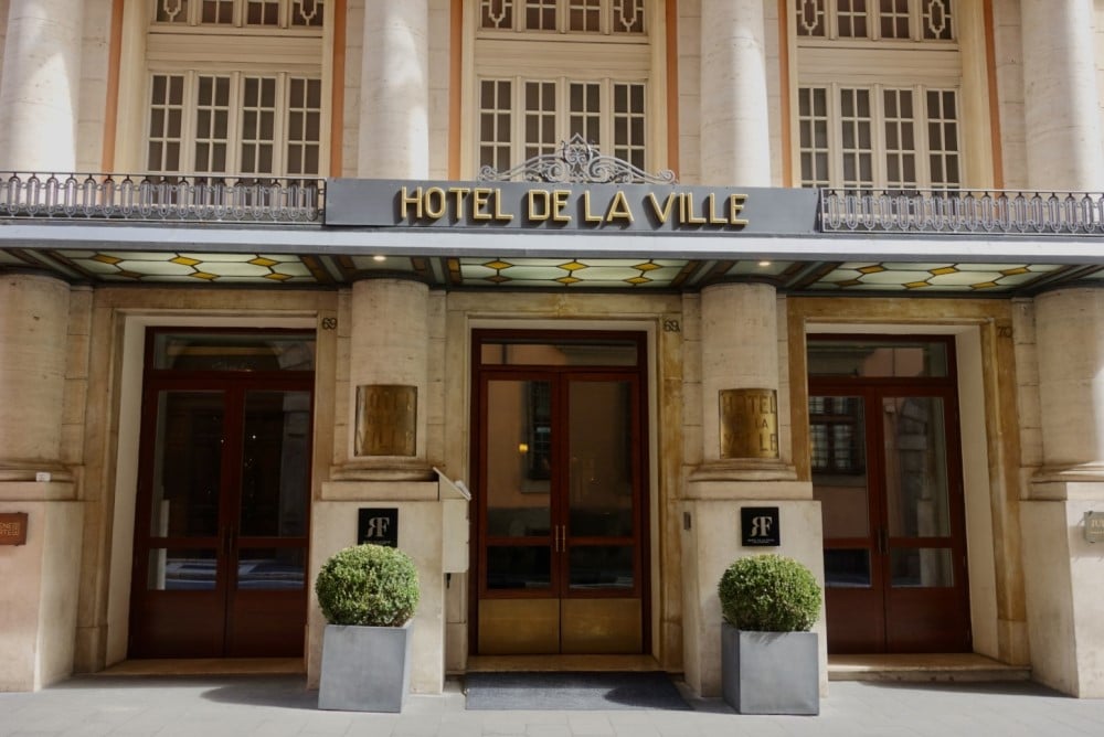 Hotel de la Ville — backstory