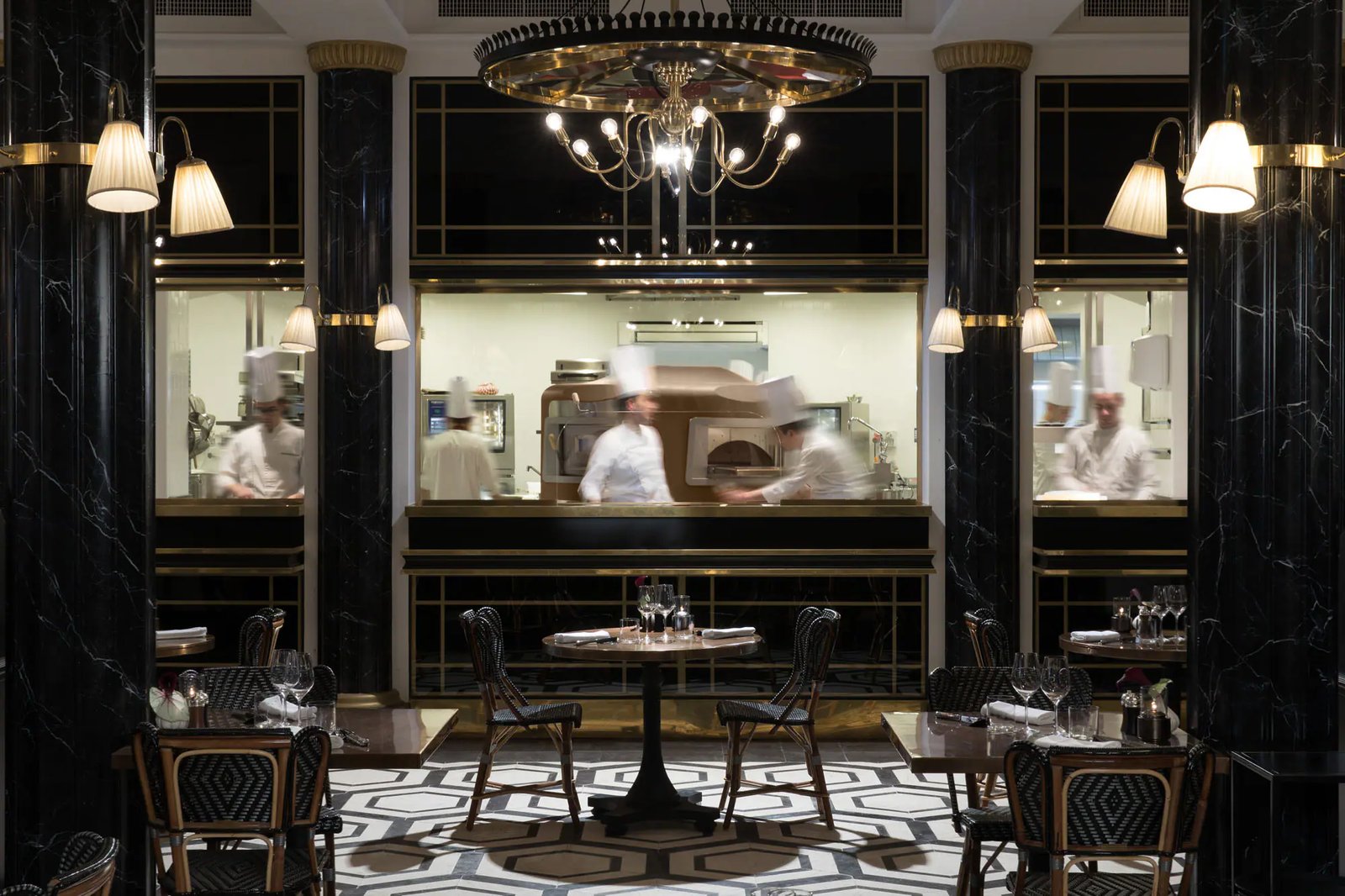 Hotel de la Ville — eat & drink