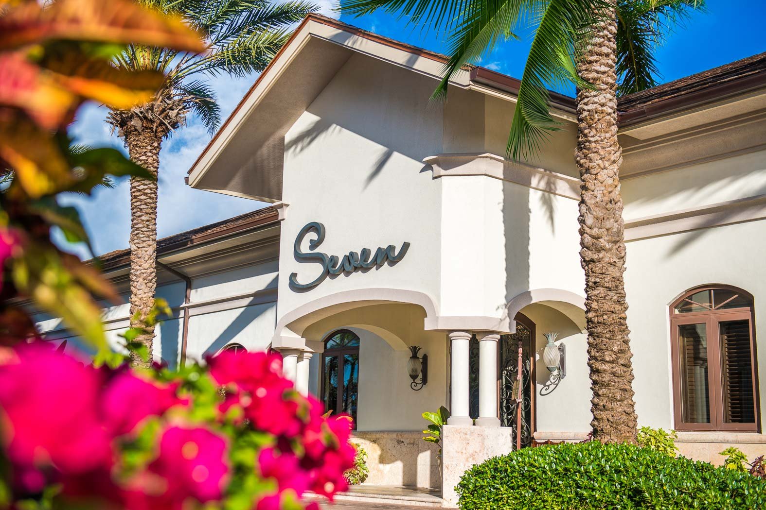Seven Stars Resort and Spa, eat & drink