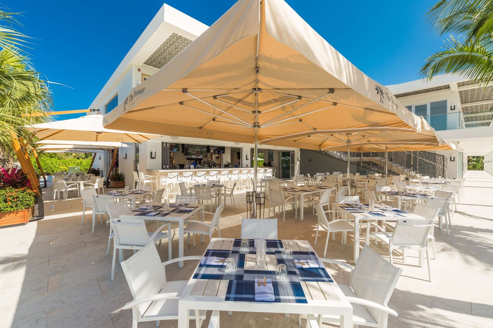 Seven Stars Resort and Spa, eat & drink
