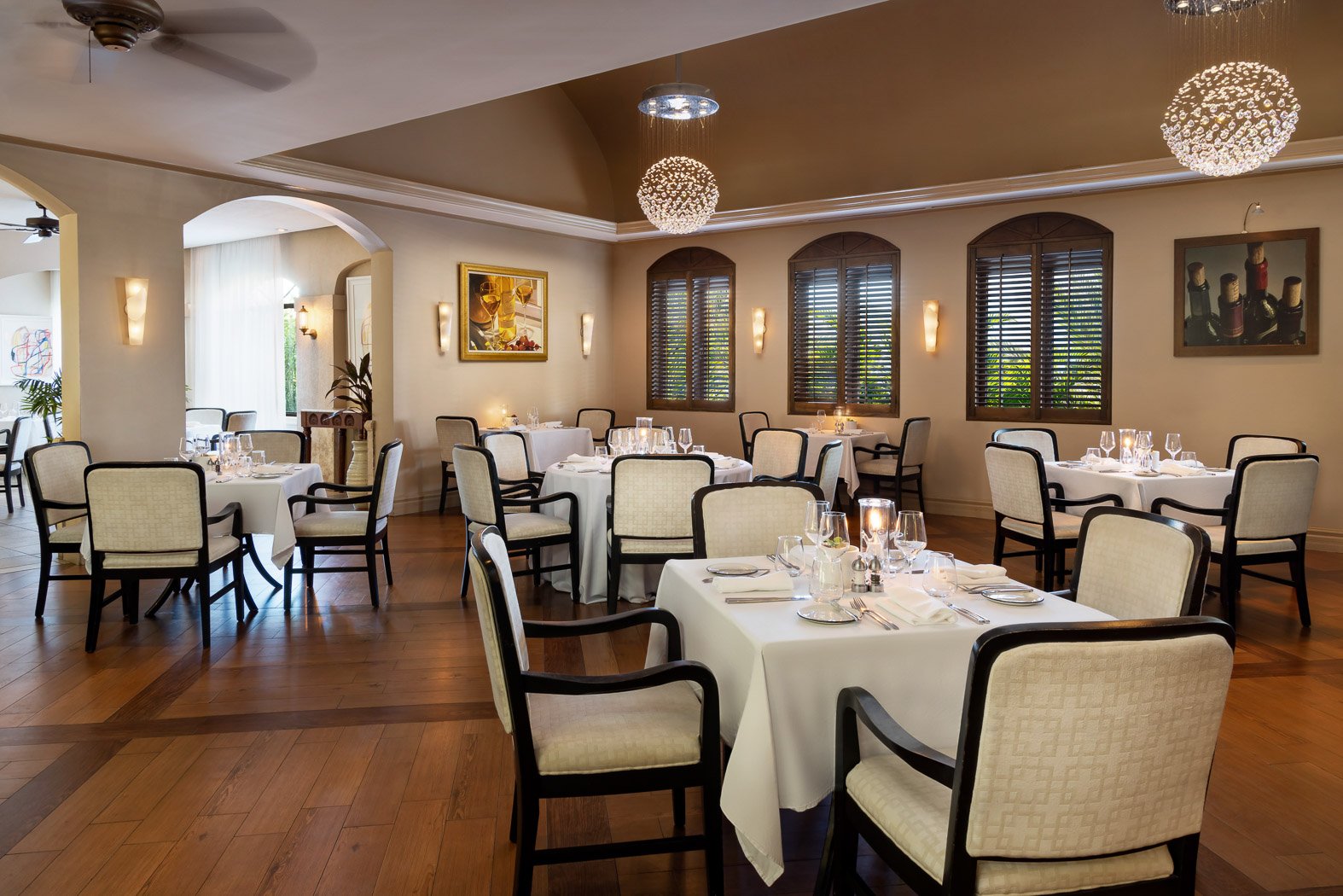 Seven Stars Resort and Spa, eat & drink