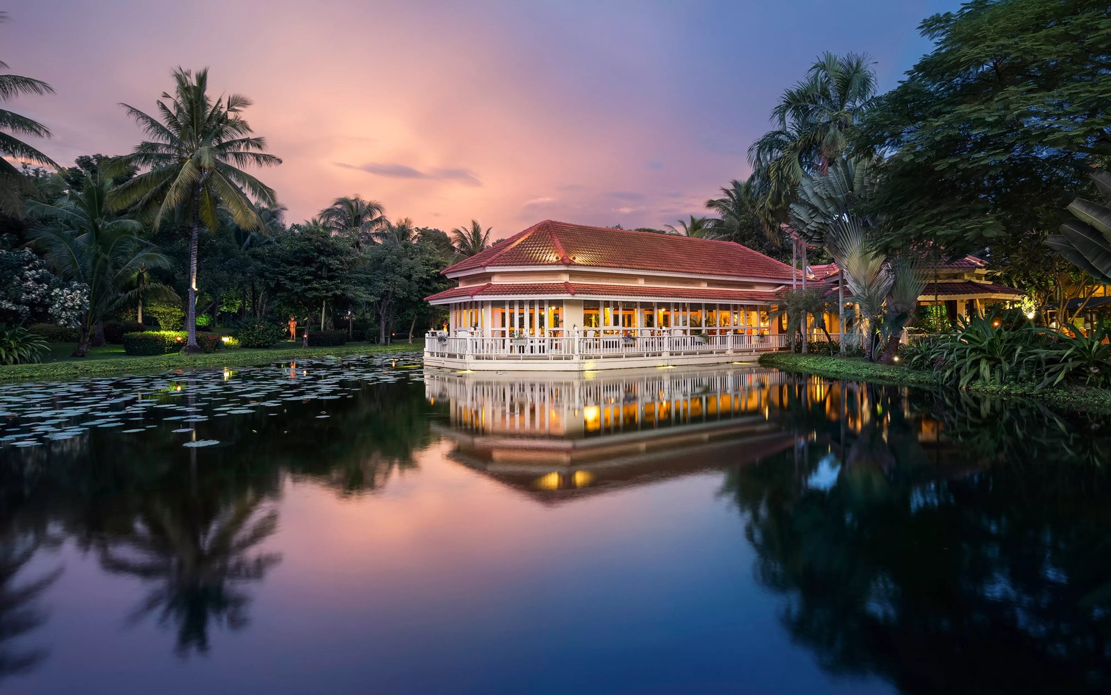Sofitel Angkor Phokeethra Golf & Spa Resort, eat & drink