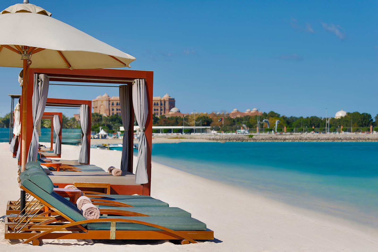 The St. Regis Abu Dhabi, vibe