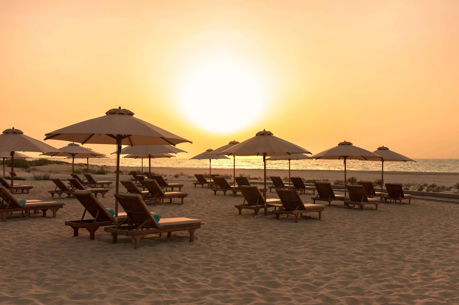 The St. Regis Saadiyat Island Resort, Abu Dhabi, vibe